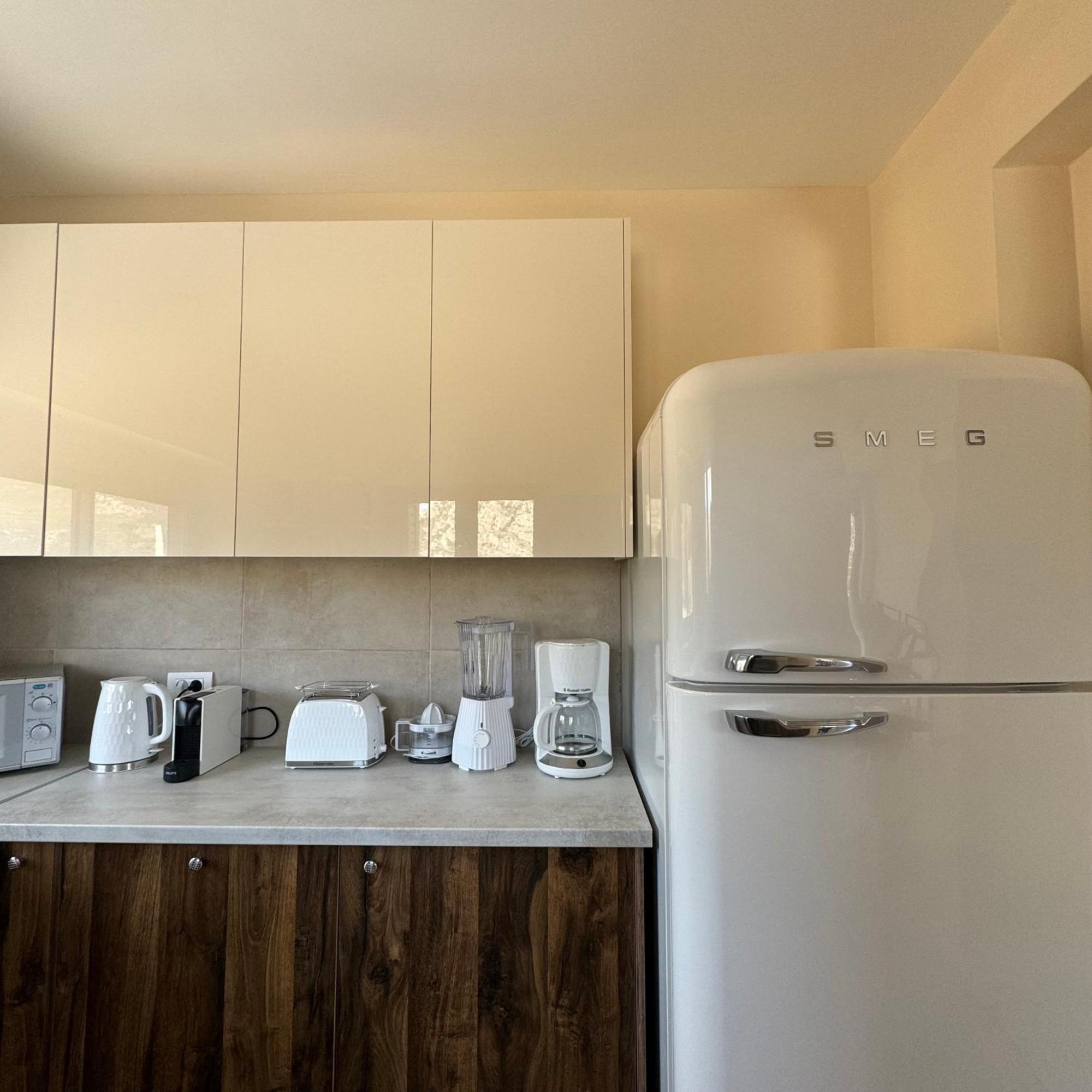 Topos Luxury Stay Heraion Loutráki Buitenkant foto