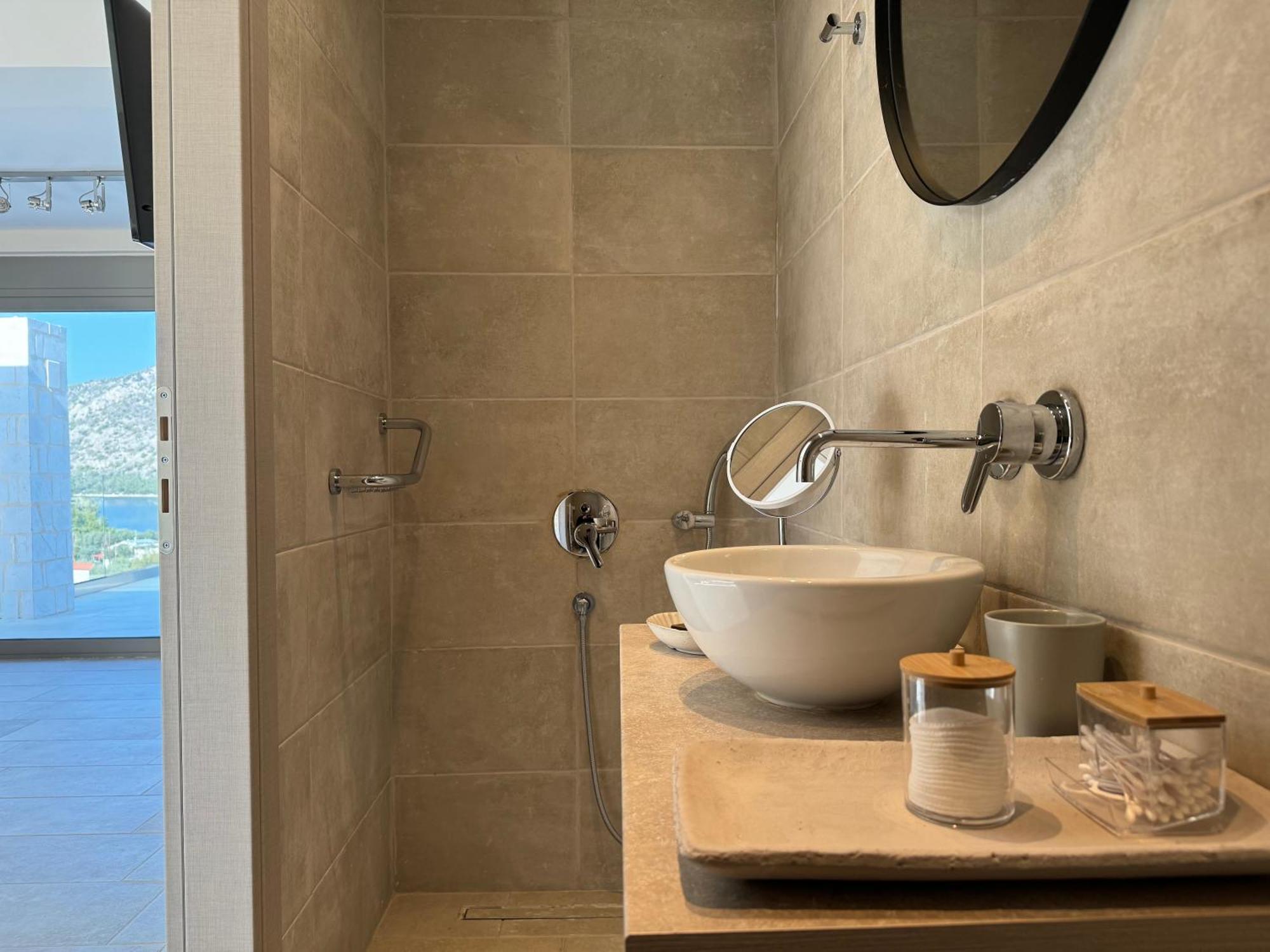 Topos Luxury Stay Heraion Loutráki Buitenkant foto