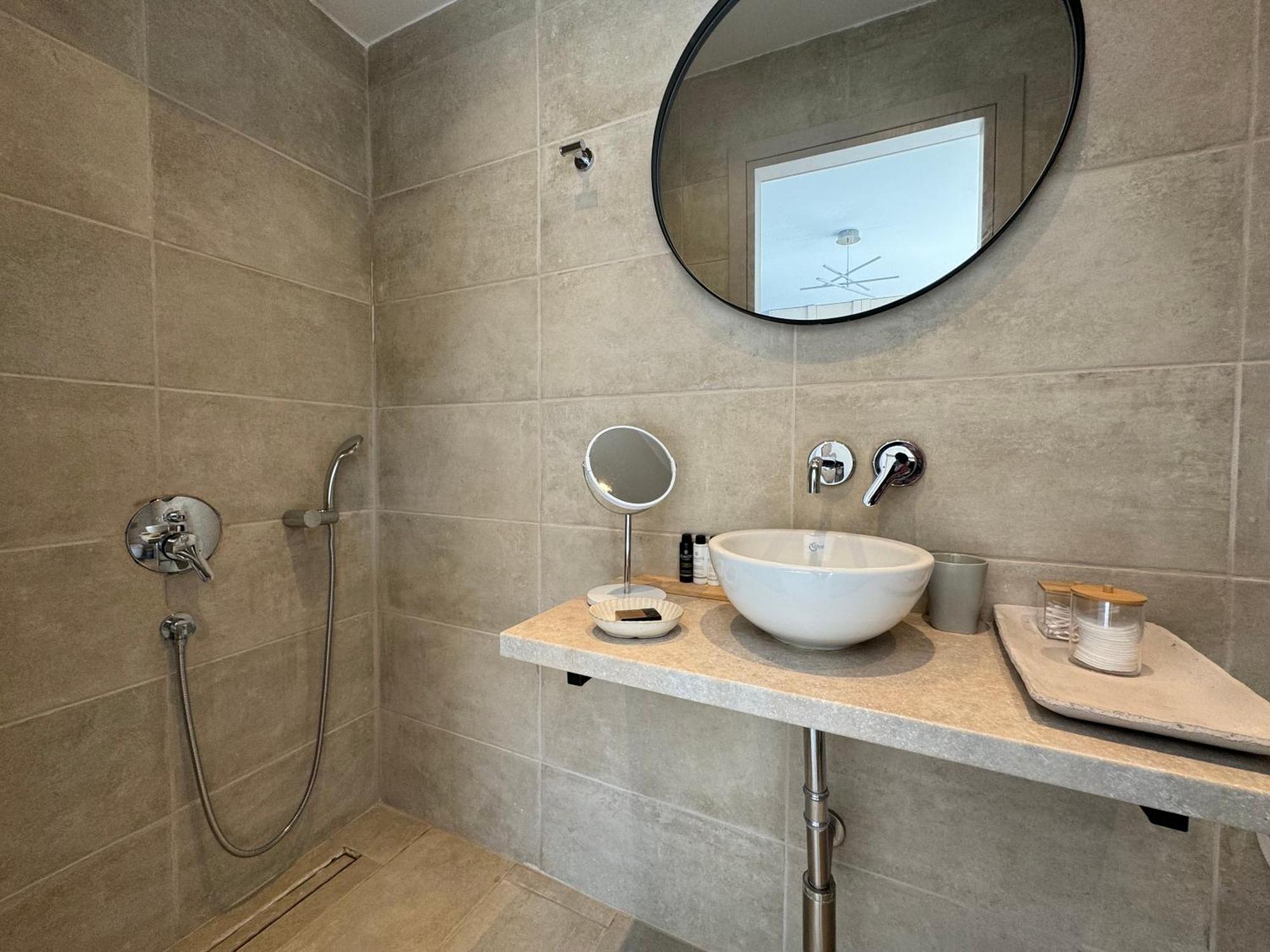 Topos Luxury Stay Heraion Loutráki Buitenkant foto