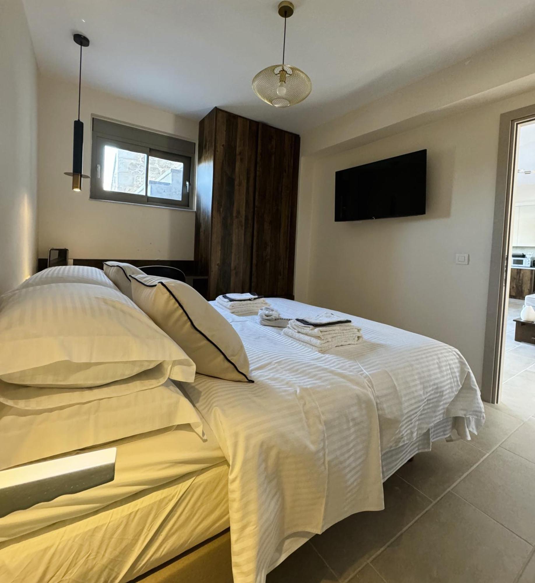 Topos Luxury Stay Heraion Loutráki Buitenkant foto