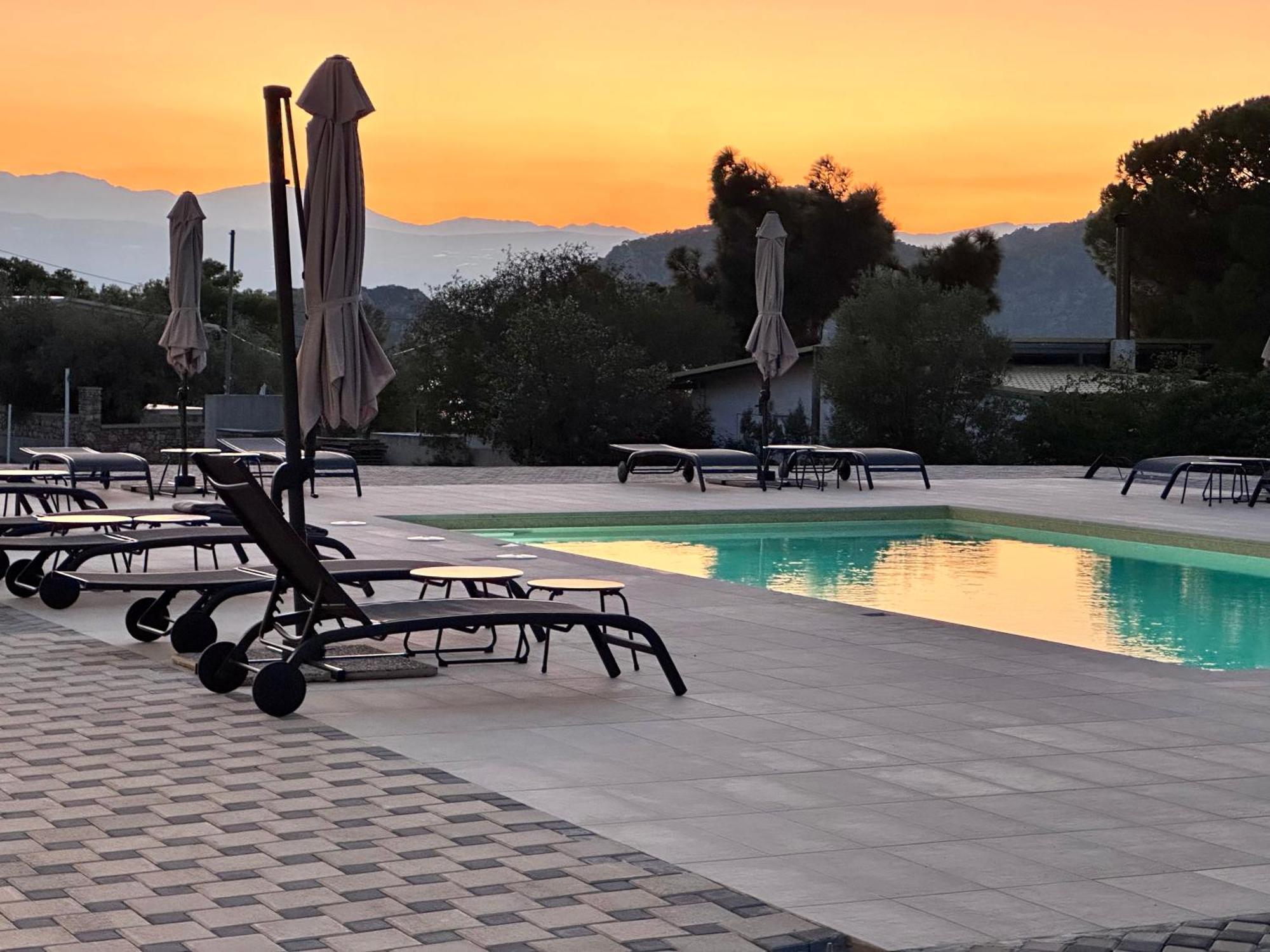 Topos Luxury Stay Heraion Loutráki Buitenkant foto