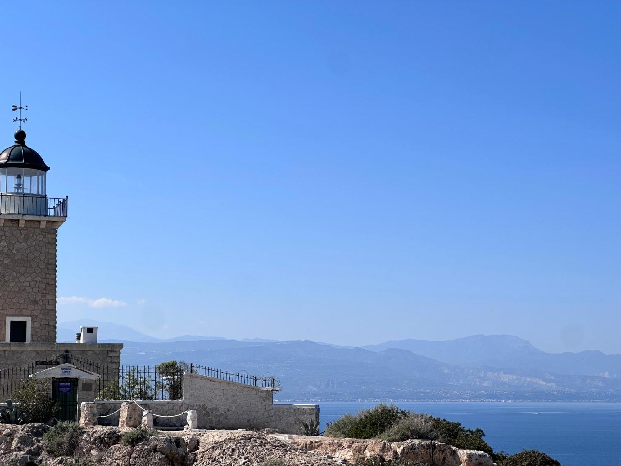 Topos Luxury Stay Heraion Loutráki Buitenkant foto